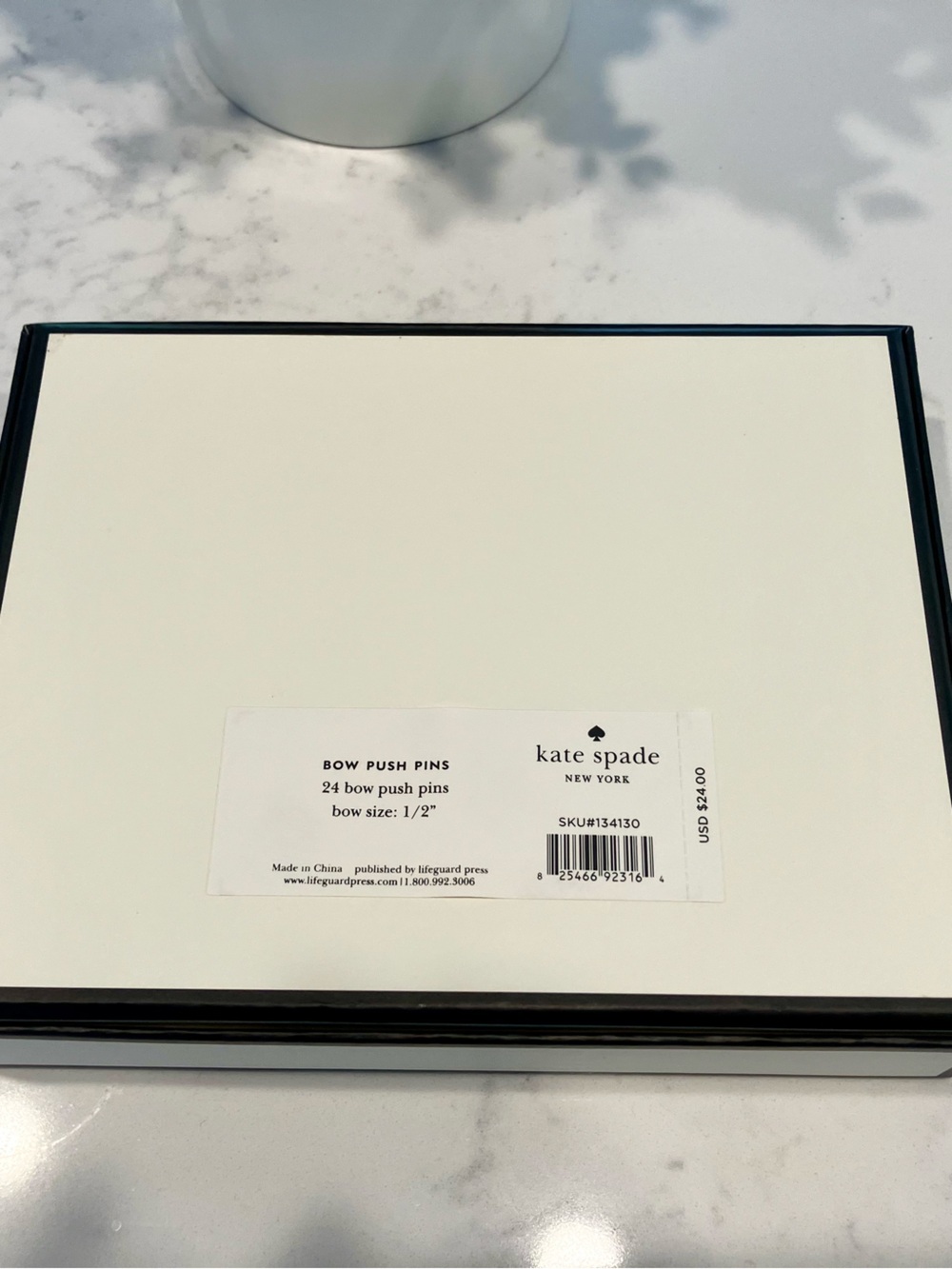 NWT KATE SPADE Gold Bow Push Pins 24 Set in Display Box - Picture 4 of 5